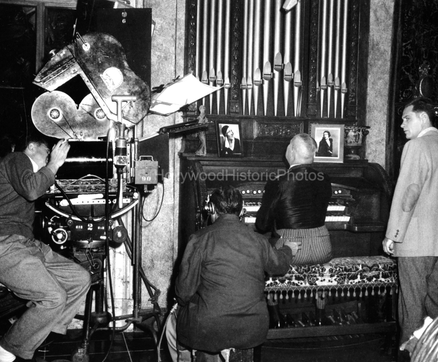 Sunset Boulevard 1950 3 Billy Wilder Von Stroheim Holden.jpg